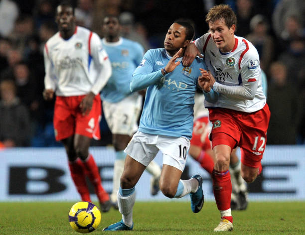 继续保持竞 继续保持竞